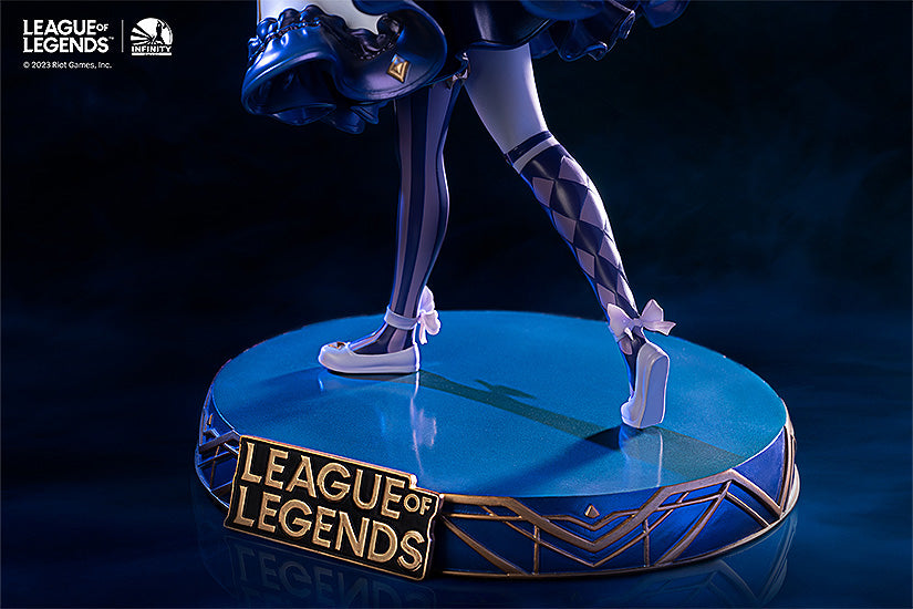 聖なるお針子 グウェン 1/6 スケールフィギュア