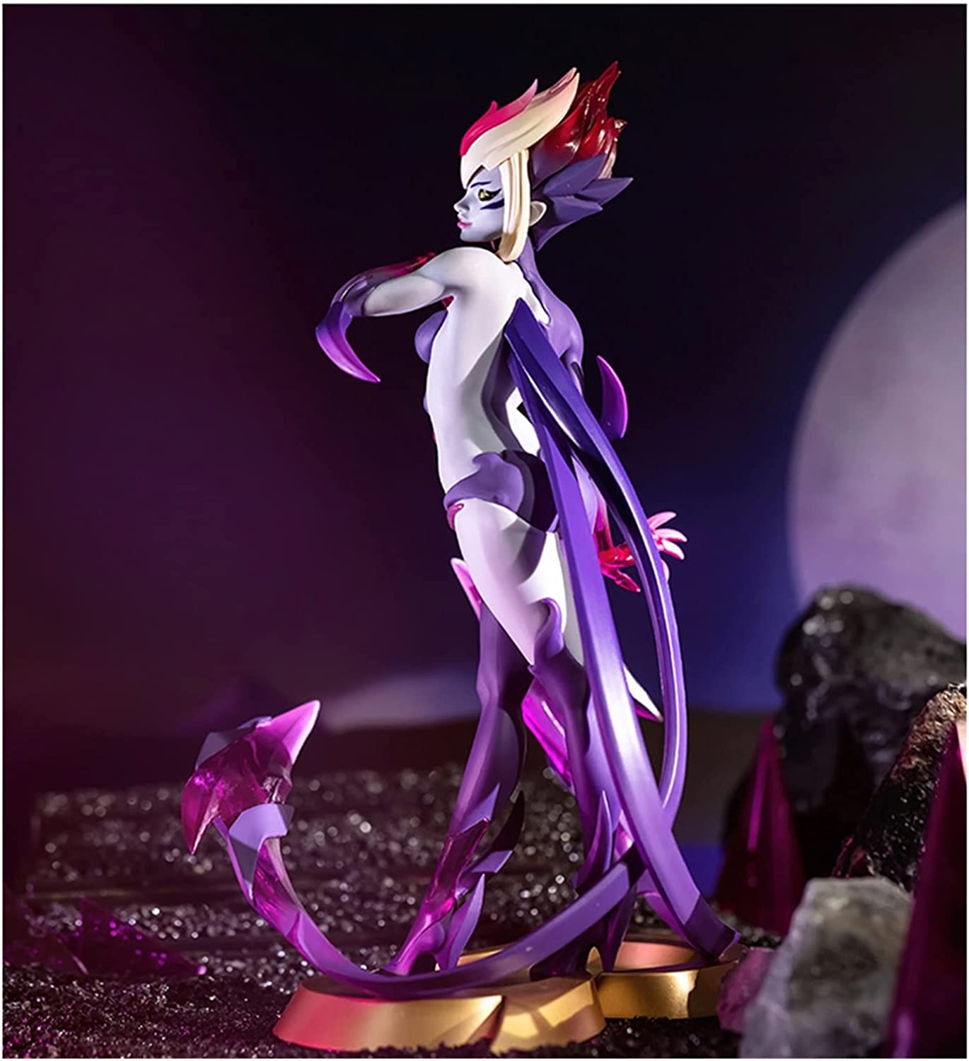 Evelyn UNLOCKED Statue